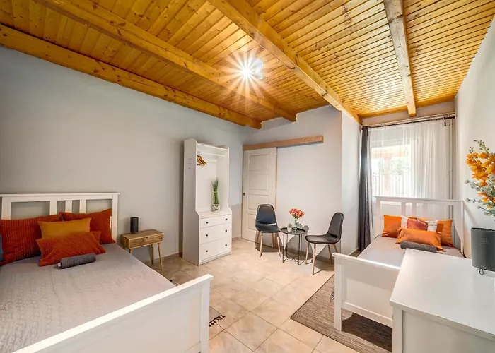 Fiesta Balaton Apartman Balatonszárszó