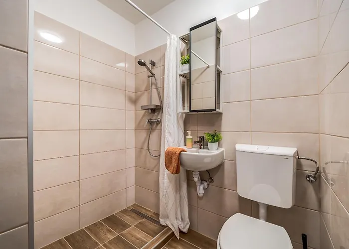 Fiesta Balaton * Balatonszarszo